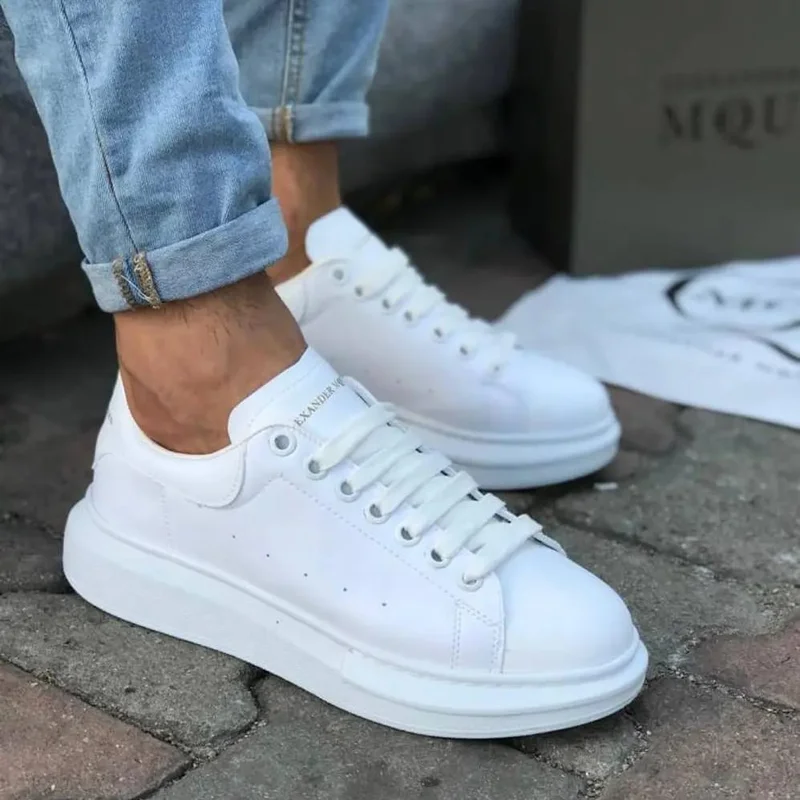 Baskets Alexander MC QUEEN Homme Blanches à Semelle Épaisse – Style Urbain Minimaliste